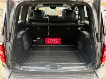 TOYOTA Land Cruiser 2.8 D-4D4WD TEC  Edit.Pan.Dach.360K