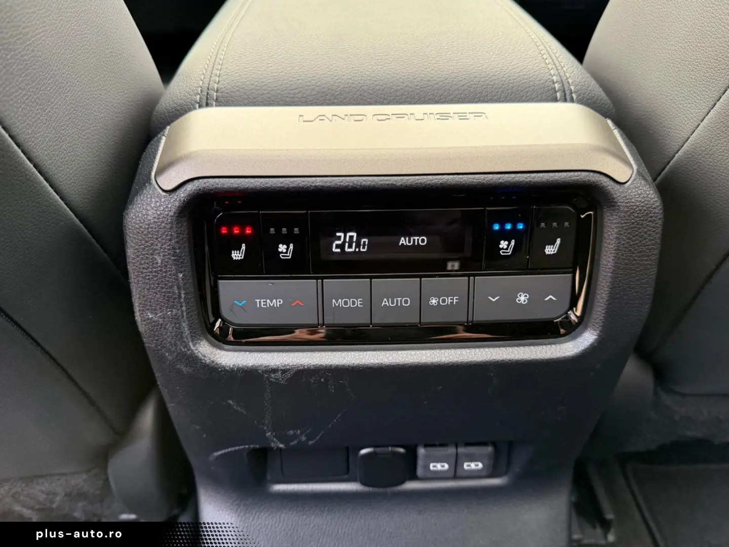 TOYOTA Land Cruiser 2.8 D-4D4WD TEC  Edit.Pan.Dach.360K