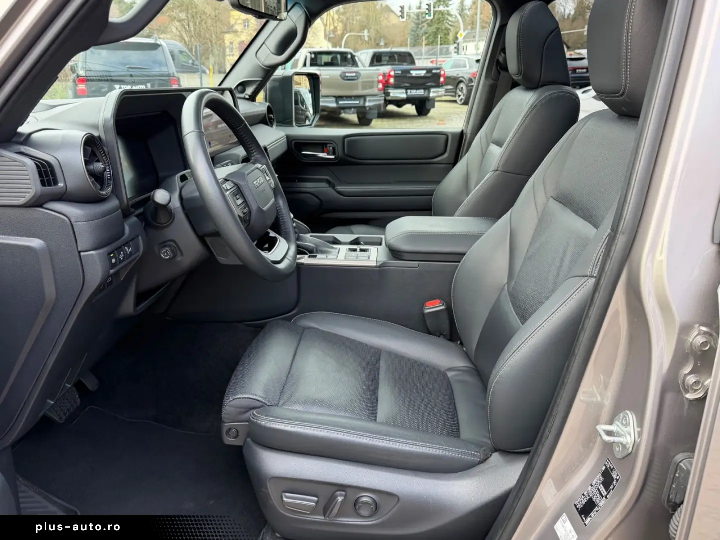 TOYOTA Land Cruiser 2.8 D-4D4WD TEC  Edit.Pan.Dach.360K