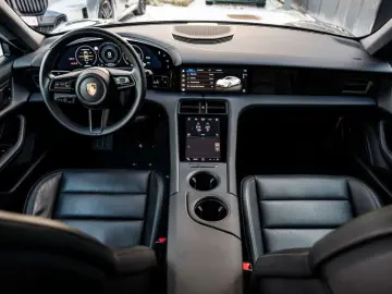 PORSCHE Taycan Taycan - Pano - Bose - CC - Adaptieve luf