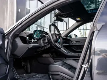 PORSCHE Taycan Taycan - Pano - Bose - CC - Adaptieve luf