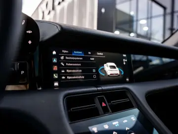 PORSCHE Taycan Taycan - Pano - Bose - CC - Adaptieve luf