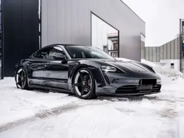 PORSCHE Taycan Taycan - Pano - Bose - CC - Adaptieve luf