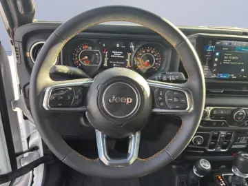 JEEP Wrangler ICE MY24 Sahara 2.0l T-GDI (272PS)