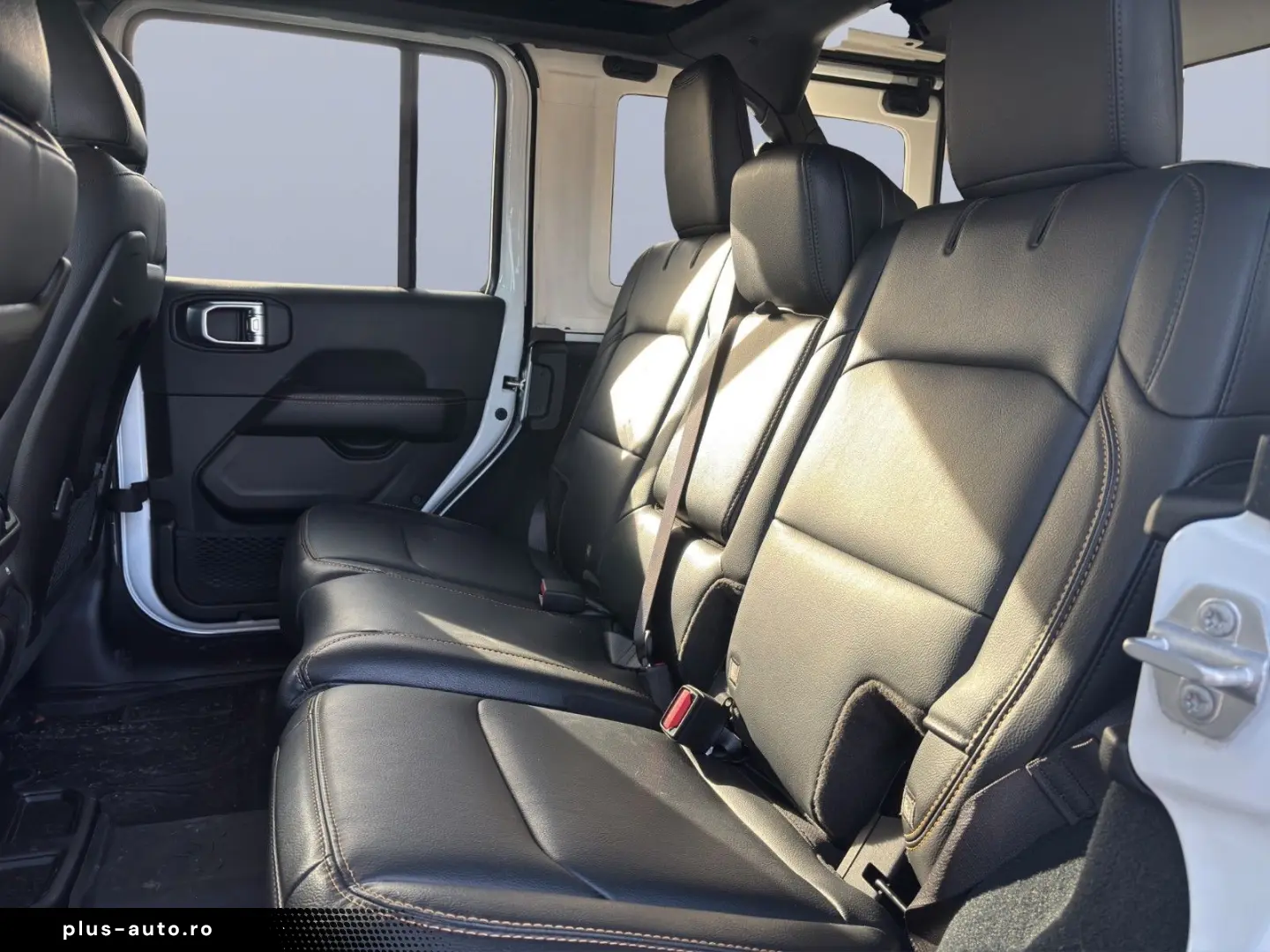 JEEP Wrangler ICE MY24 Sahara 2.0l T-GDI (272PS)