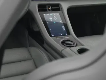 PORSCHE Taycan Surround-View Abstandstempomat Panorama