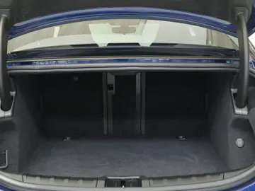 PORSCHE Taycan Surround-View Abstandstempomat Panorama