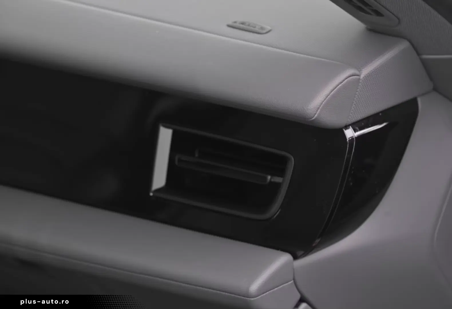 PORSCHE Taycan Surround-View Abstandstempomat Panorama