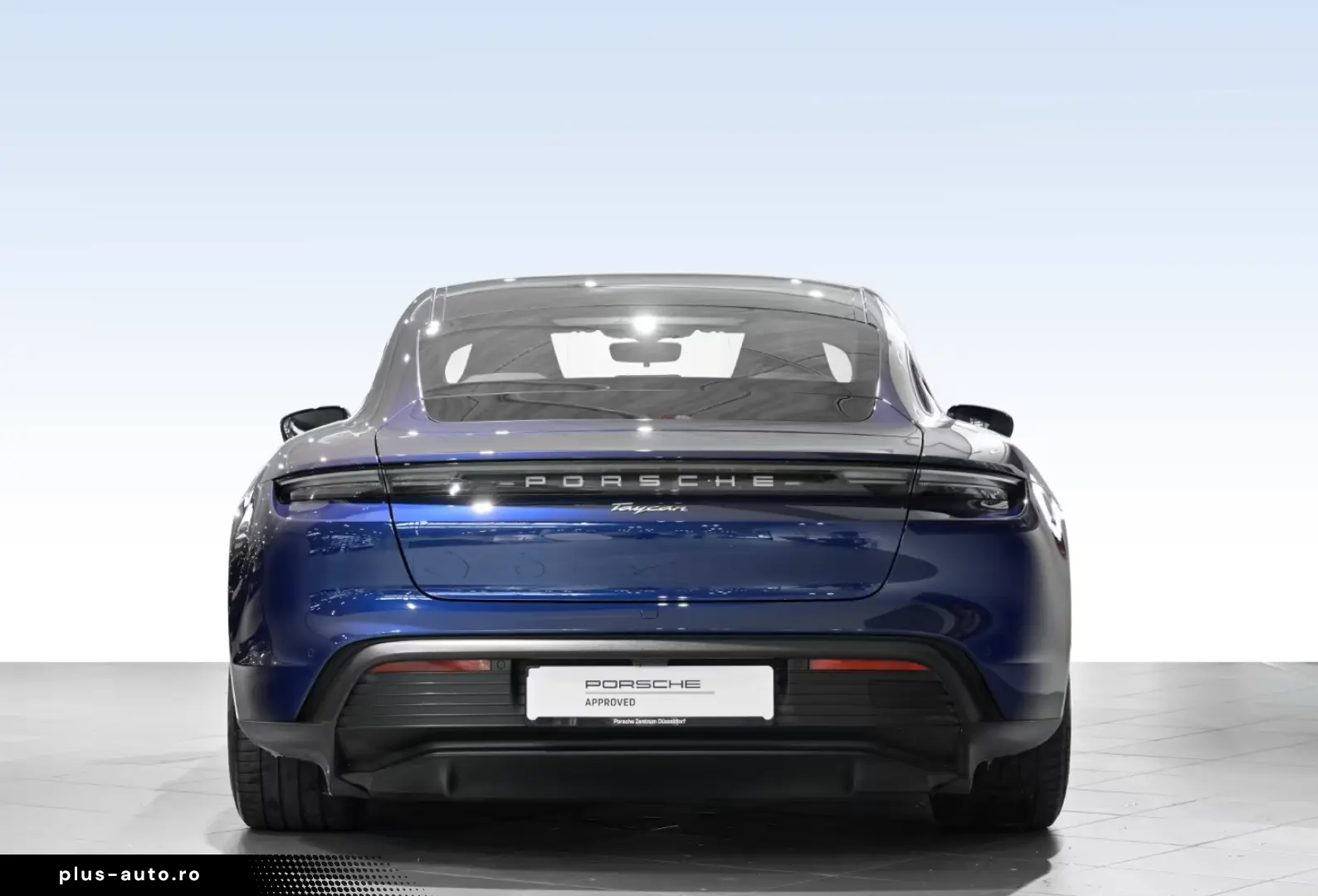 PORSCHE Taycan Surround-View Abstandstempomat Panorama