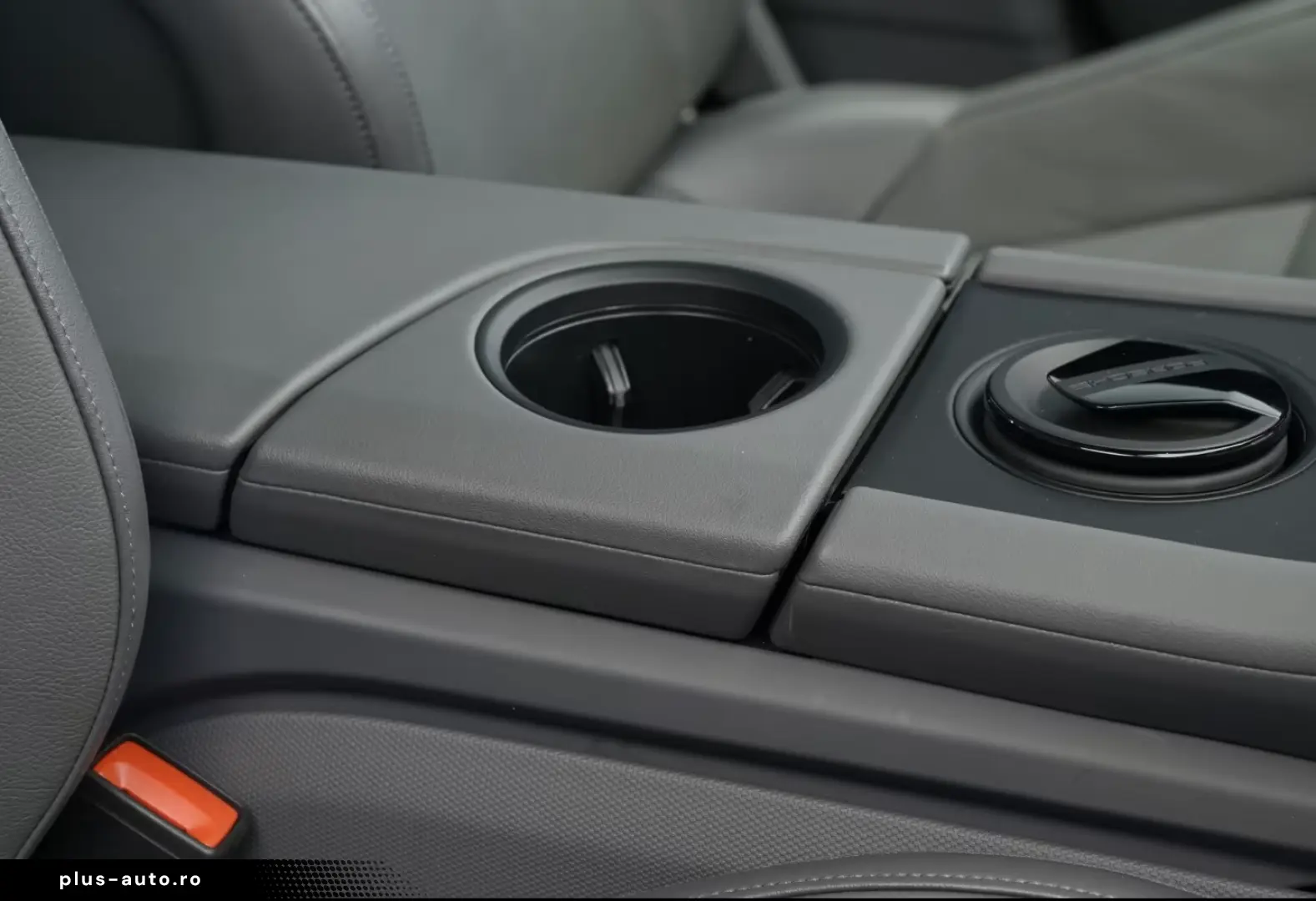 PORSCHE Taycan Surround-View Abstandstempomat Panorama