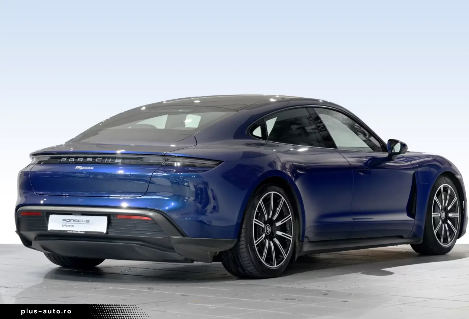 PORSCHE Taycan Surround-View Abstandstempomat Panorama