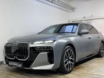 BMW 740d xDrive M Sport Pro TV Executive Lounge ACC