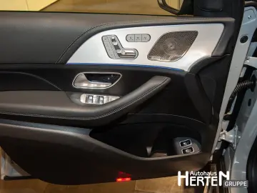 MERCEDES-BENZ HYBRID 4M