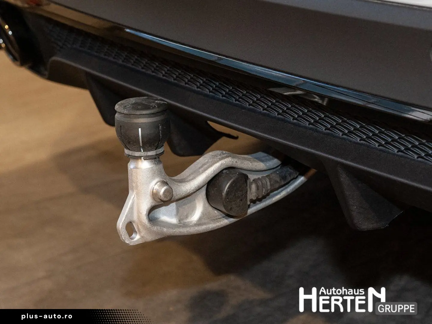 MERCEDES-BENZ HYBRID 4M