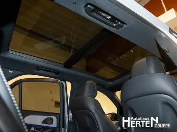 MERCEDES-BENZ HYBRID 4M