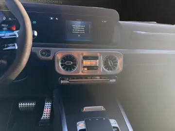 MERCEDES-BENZ G 63 AMG Facelift Burmester 21 Zoll