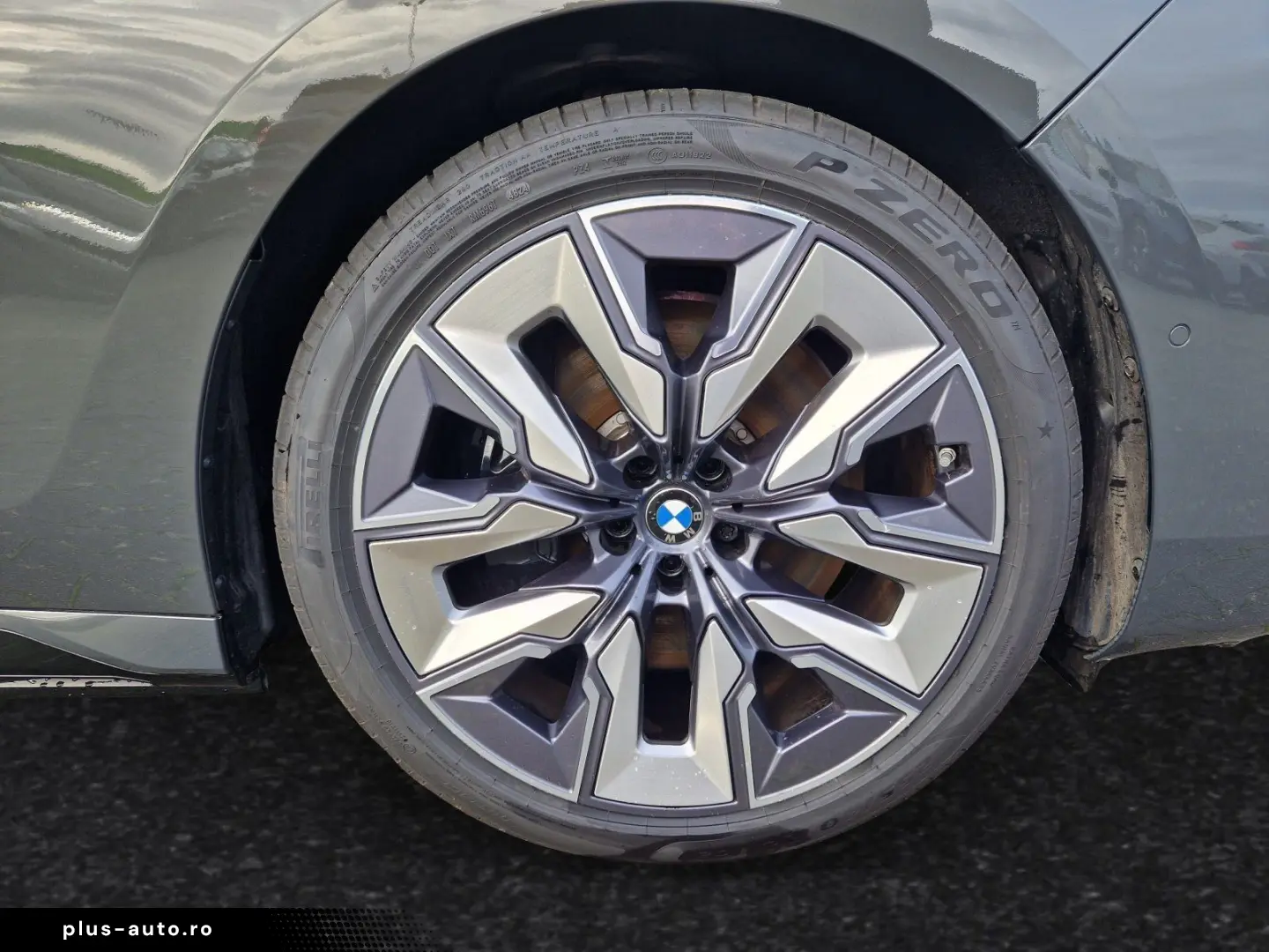 BMW 750e xDrive ExecutiveLounge TV Massage Ventilation