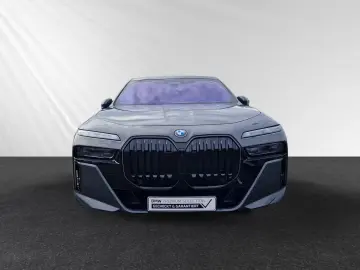 BMW 750e xDrive ExecutiveLounge TV Massage Ventilation