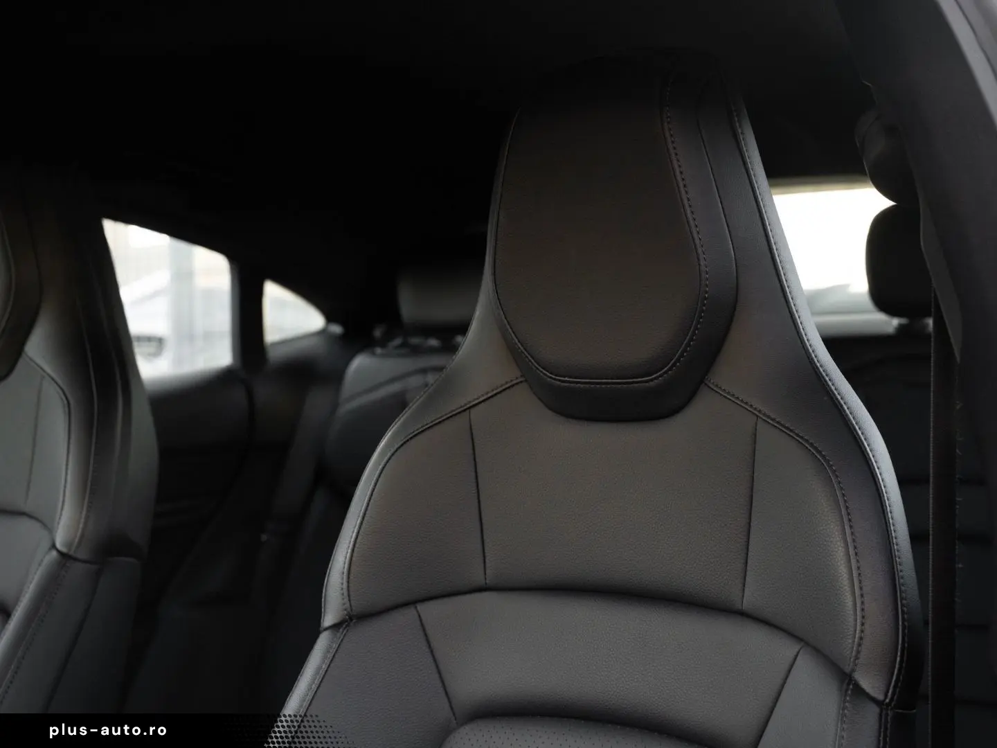 PORSCHE Taycan Performancebatterie Plus Surround View