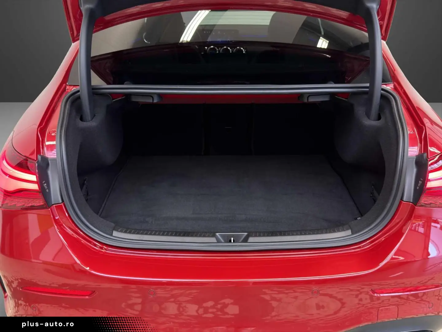 MERCEDES-BENZ A 250 4M Limousine AMG Totwinkel Multibeam SHZ