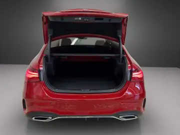 MERCEDES-BENZ A 250 4M Limousine AMG Totwinkel Multibeam SHZ