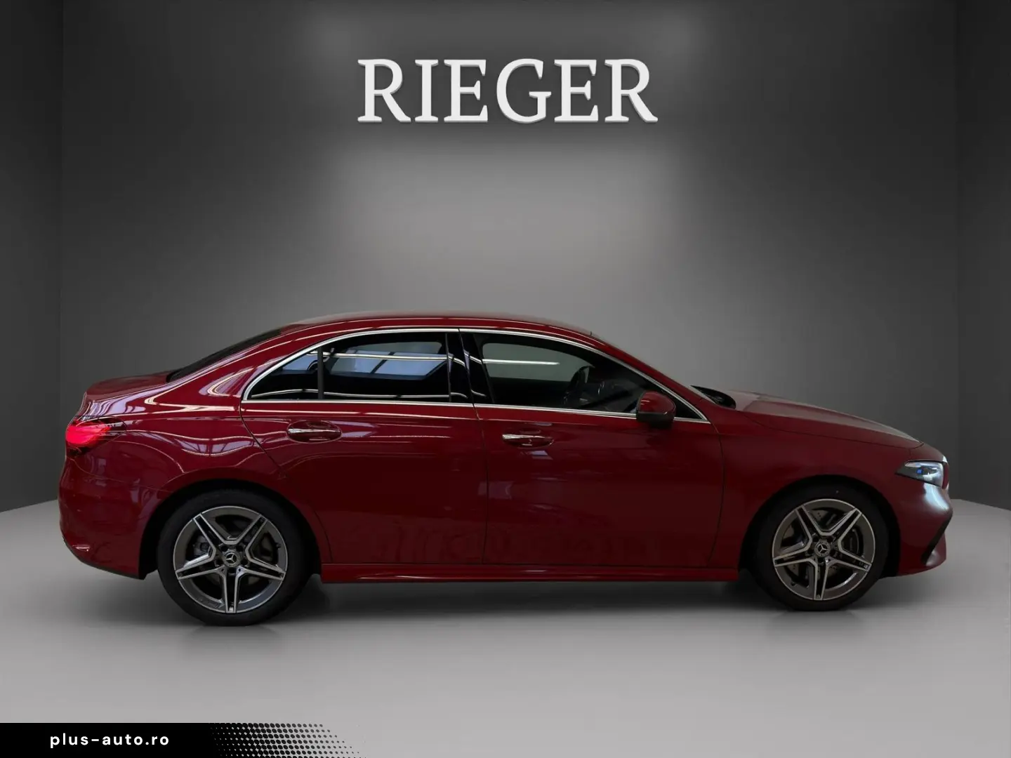 MERCEDES-BENZ A 250 4M Limousine AMG Totwinkel Multibeam SHZ