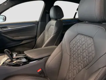 BMW 530e xDrive Limousine M Sport AHK Head-Up Laser