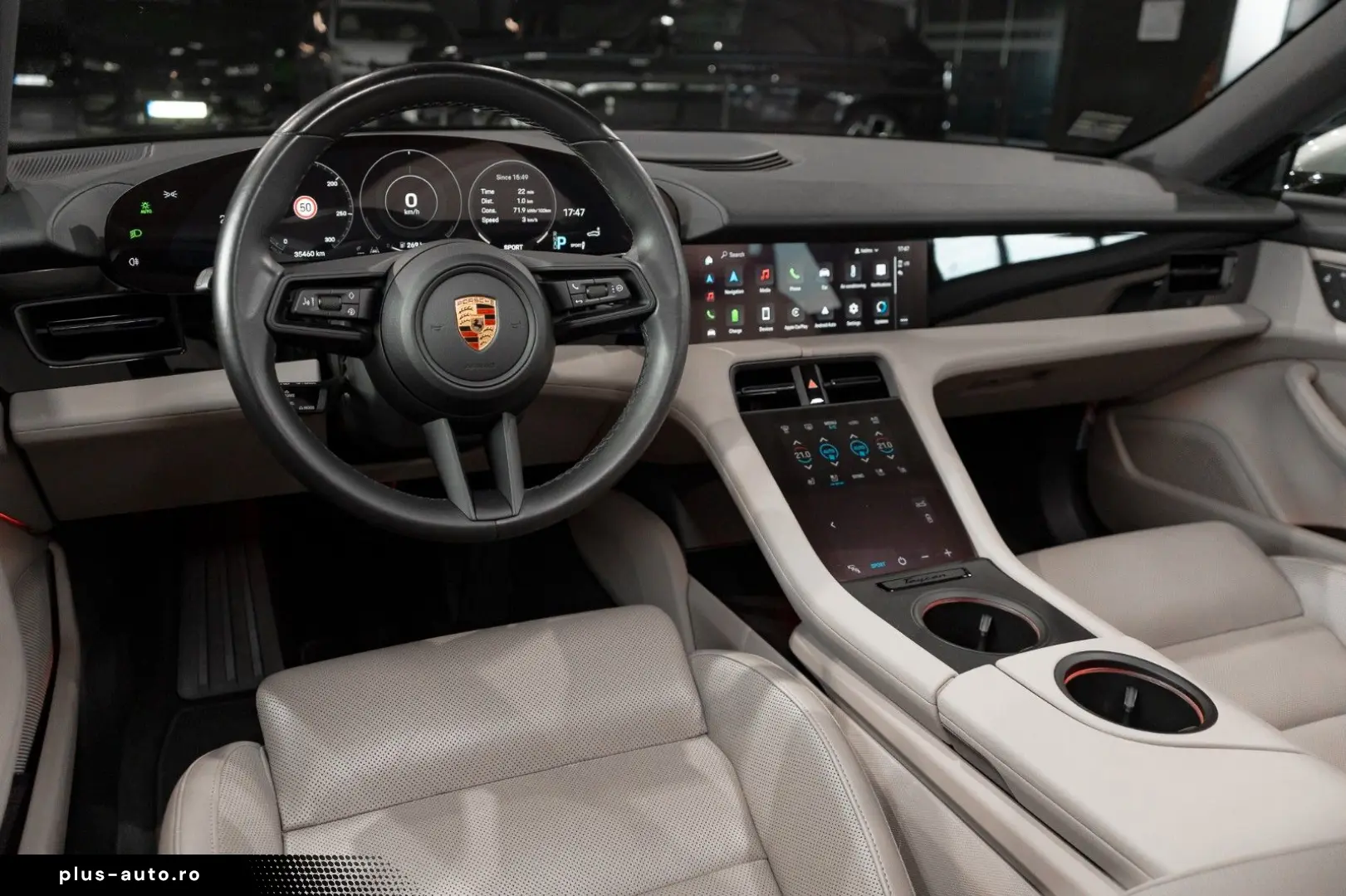 PORSCHE Taycan RWD Ambient VENT PANO 21