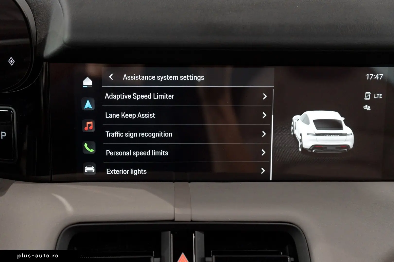 PORSCHE Taycan RWD Ambient VENT PANO 21