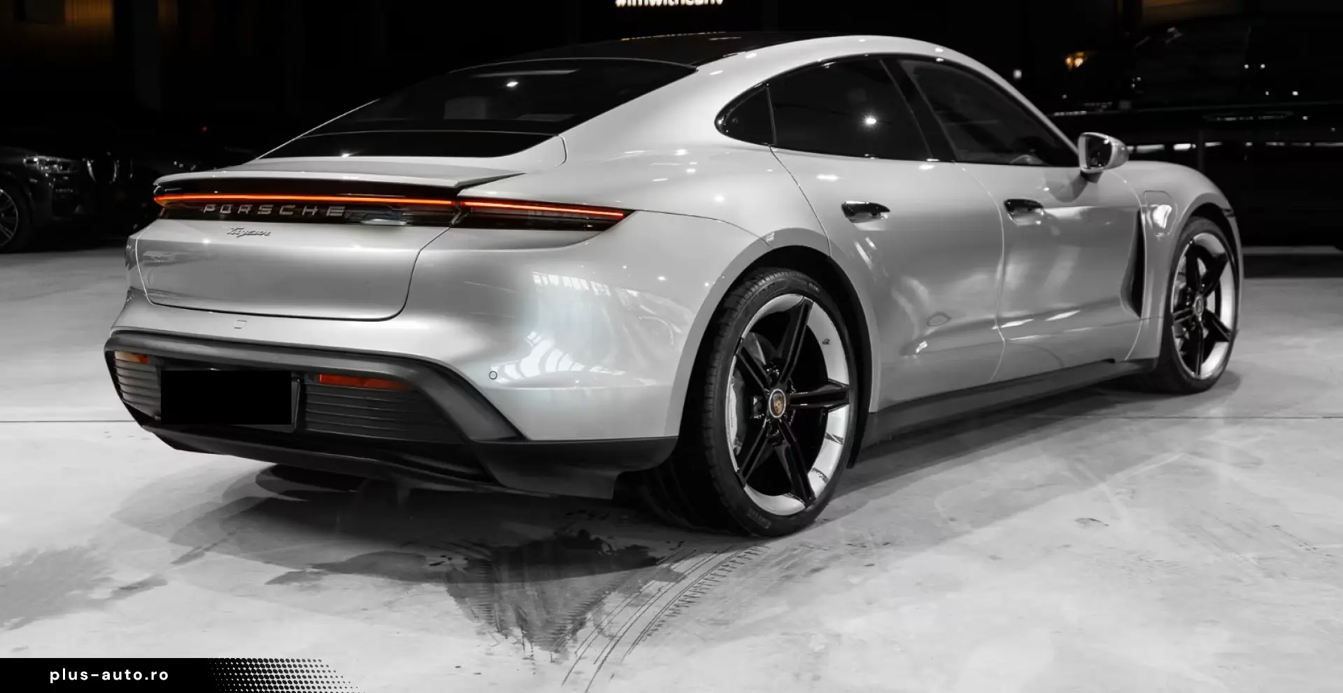 PORSCHE Taycan RWD Ambient VENT PANO 21