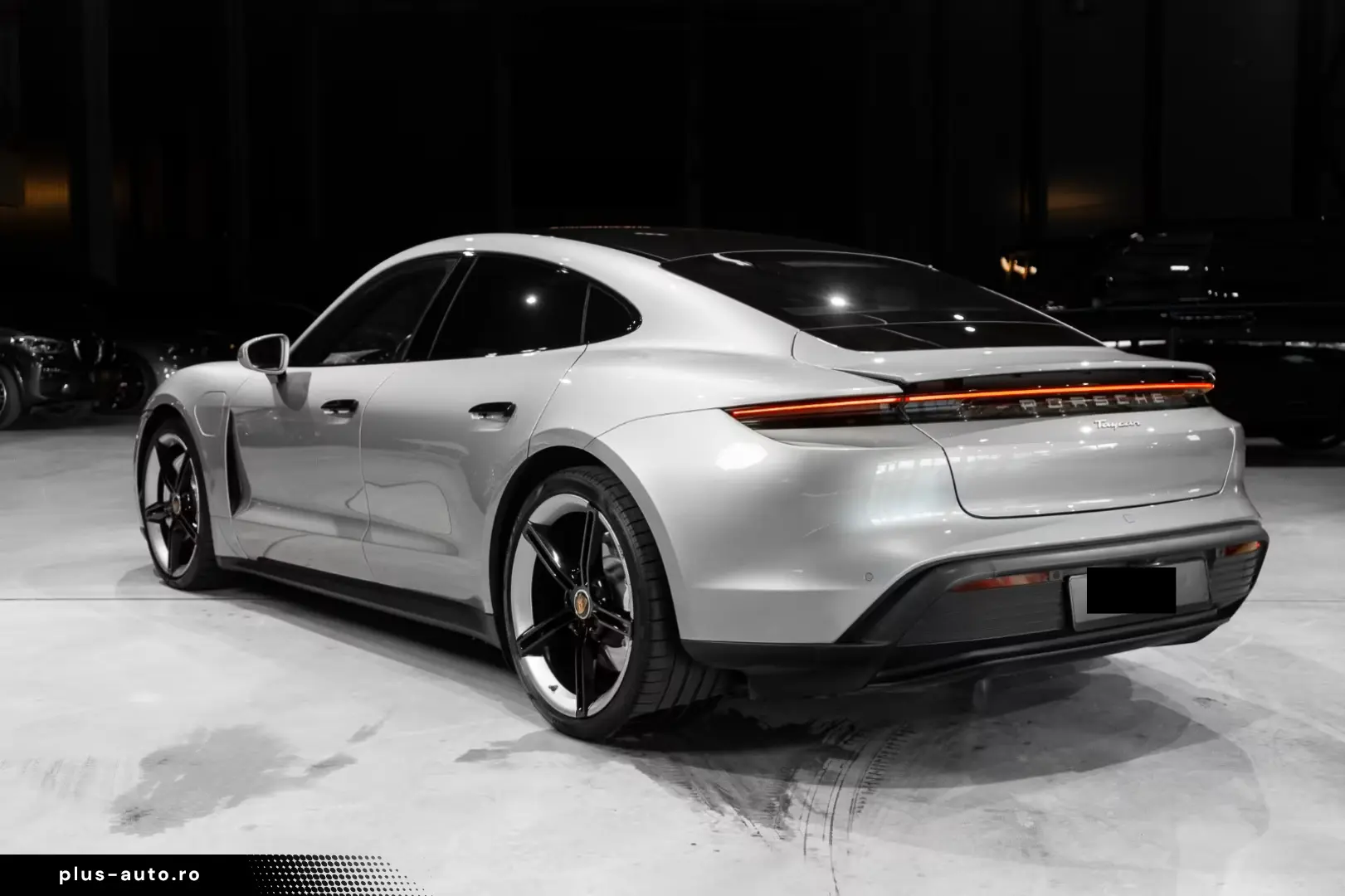 PORSCHE Taycan RWD Ambient VENT PANO 21