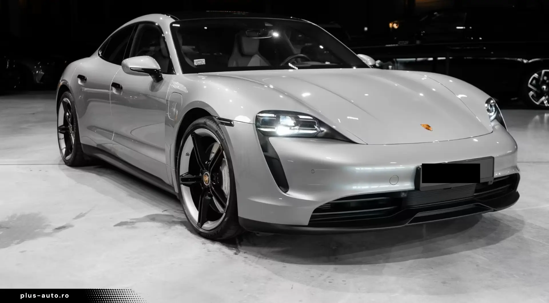 PORSCHE Taycan RWD Ambient VENT PANO 21