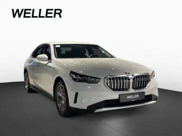 BMW 520d xDr Lim KomSi LivePro AdLED 360  DA  St Go