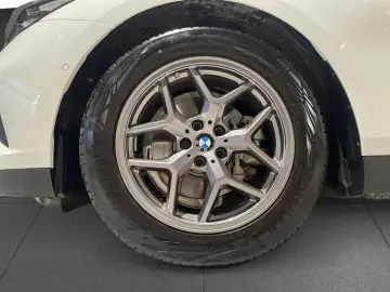 BMW 520d xDr Lim KomSi LivePro AdLED 360  DA  St Go