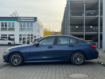 BMW 318d Lim. LED Live Cockpit Spur 8xAlu