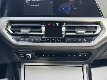 BMW 318d Lim. LED Live Cockpit Spur 8xAlu