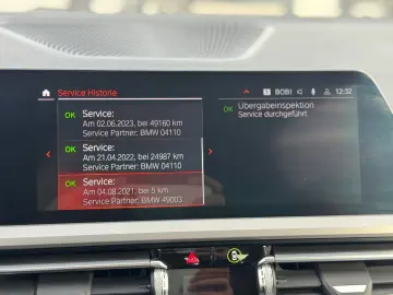 BMW 318d Lim. LED Live Cockpit Spur 8xAlu