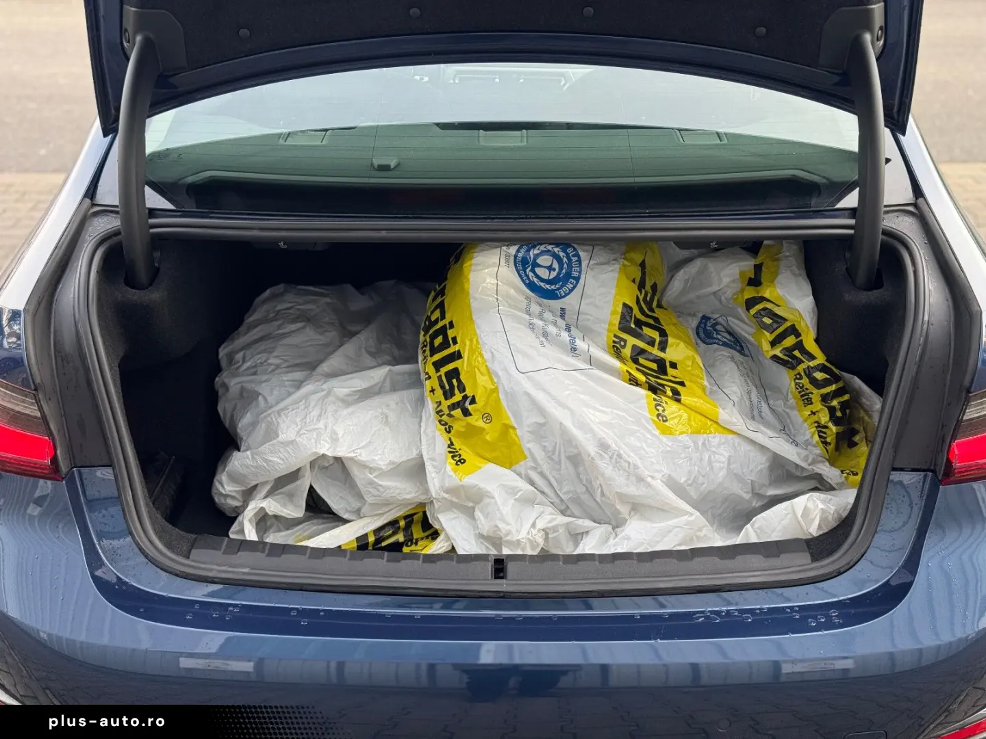 BMW 318d Lim. LED Live Cockpit Spur 8xAlu