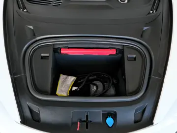 PORSCHE Taycan PerformancePlus BOSE SportDesign InnoD.