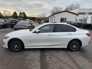 BMW 318d Lim. Schiebe- Hebedach Live Cockpit