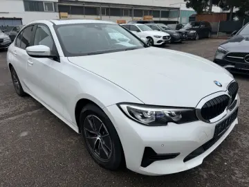 BMW 318d Lim. Schiebe- Hebedach Live Cockpit