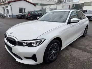 BMW 318d Lim. Schiebe- Hebedach Live Cockpit