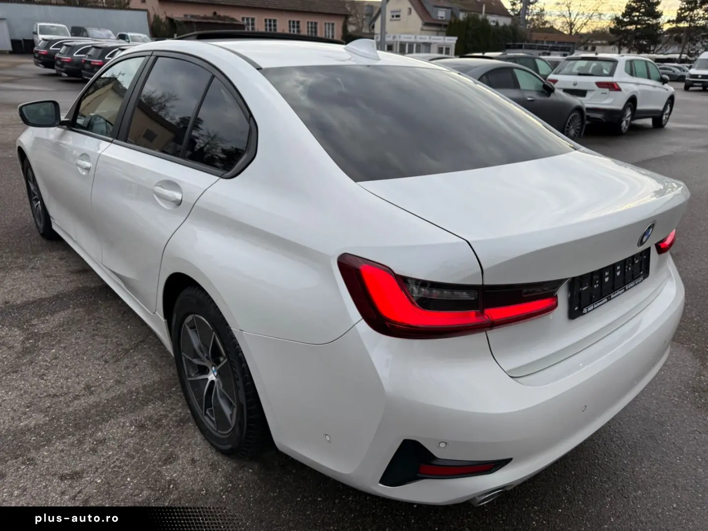 BMW 318d Lim. Schiebe- Hebedach Live Cockpit