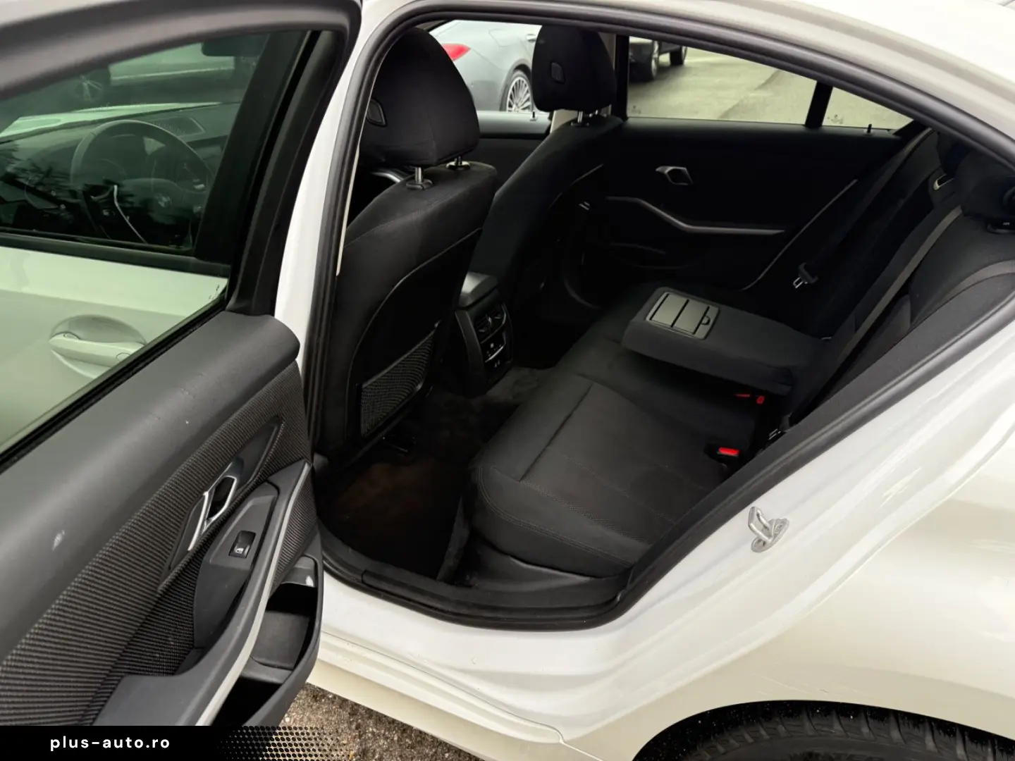 BMW 318d Lim. Schiebe- Hebedach Live Cockpit