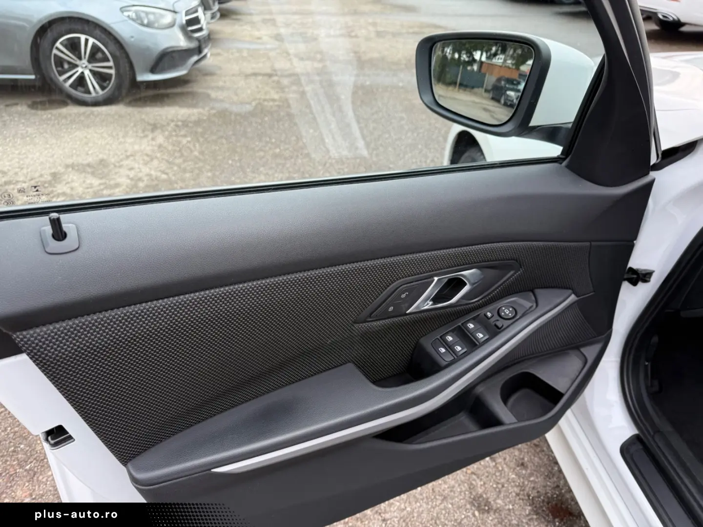 BMW 318d Lim. Schiebe- Hebedach Live Cockpit