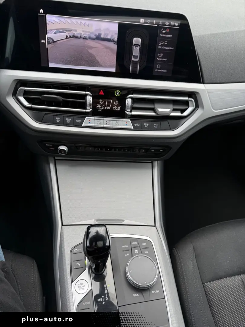 BMW 318d Lim. Schiebe- Hebedach Live Cockpit