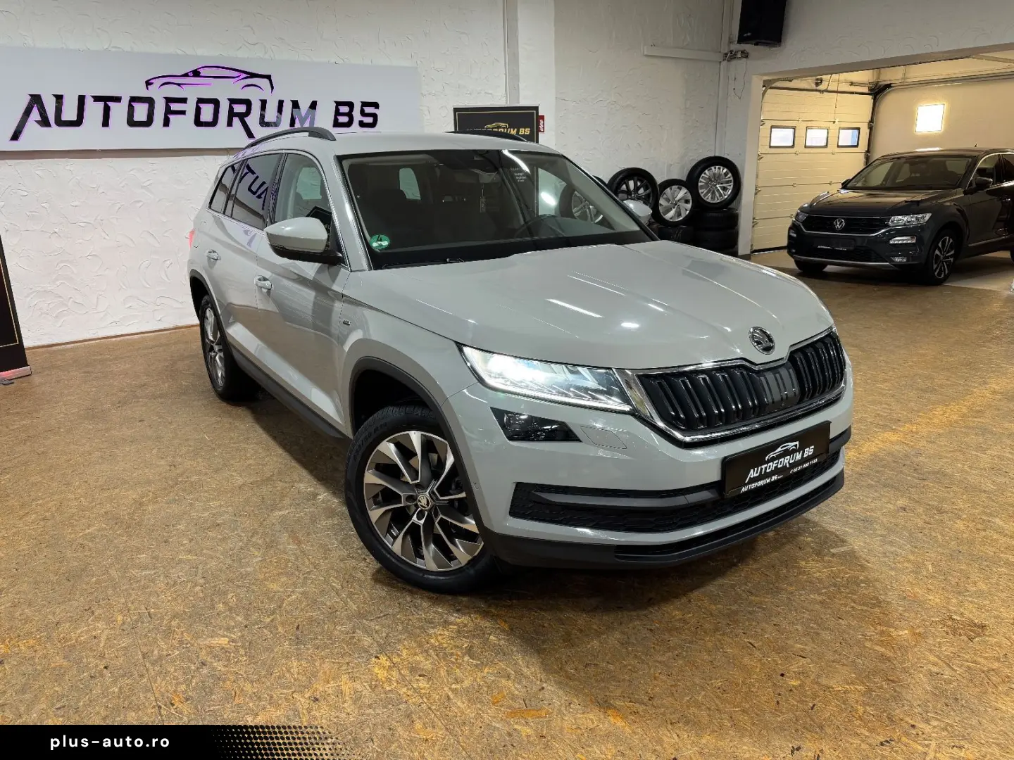 SKODA Kodiaq Clever2.0TDI DSG AHK 360CAM ACC 4xSHZ 19