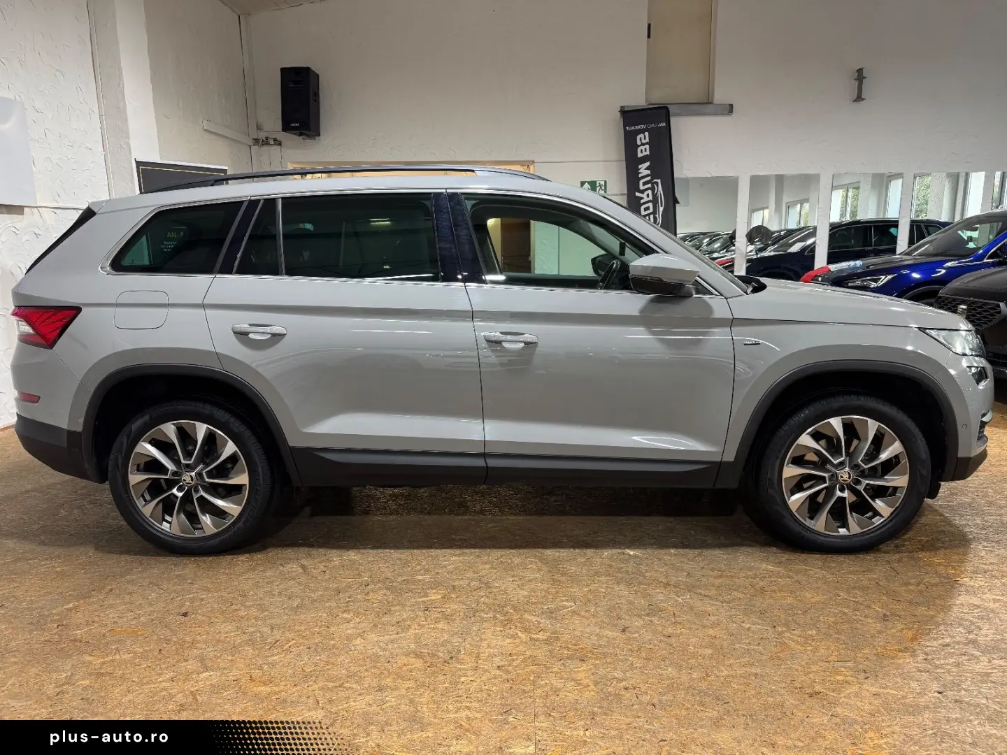 SKODA Kodiaq Clever2.0TDI DSG AHK 360CAM ACC 4xSHZ 19