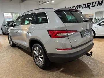 SKODA Kodiaq Clever2.0TDI DSG AHK 360CAM ACC 4xSHZ 19