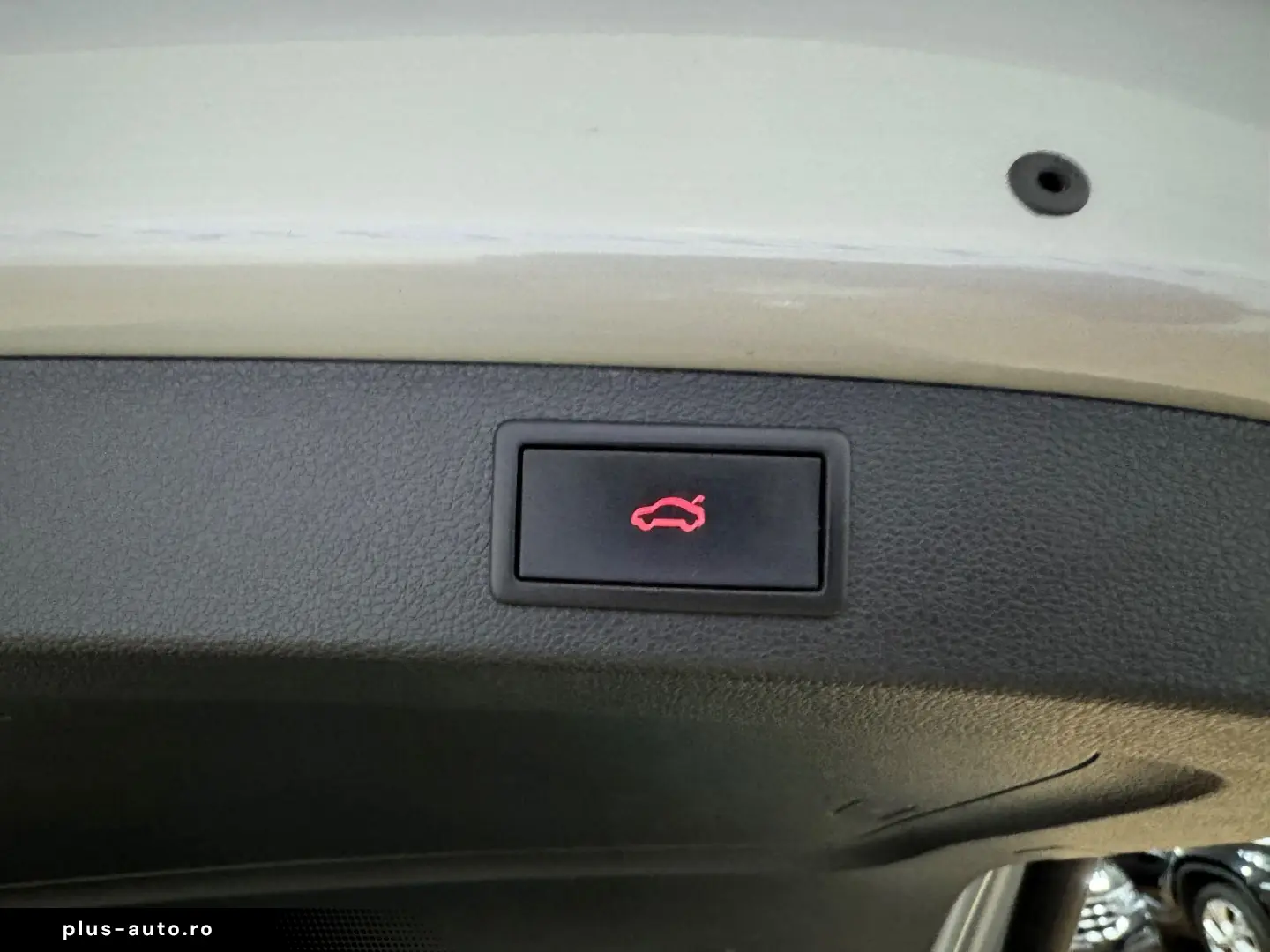 SKODA Kodiaq Clever2.0TDI DSG AHK 360CAM ACC 4xSHZ 19